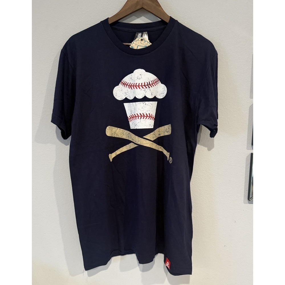 Johnny Cupcakes Baseball Cupcake Skull Crossbats‎ T-Shirt Men's Large